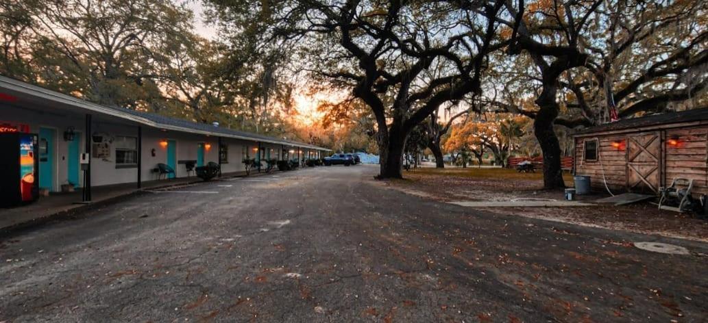 Cindy’s Motel & RV Park Mayo Exterior foto